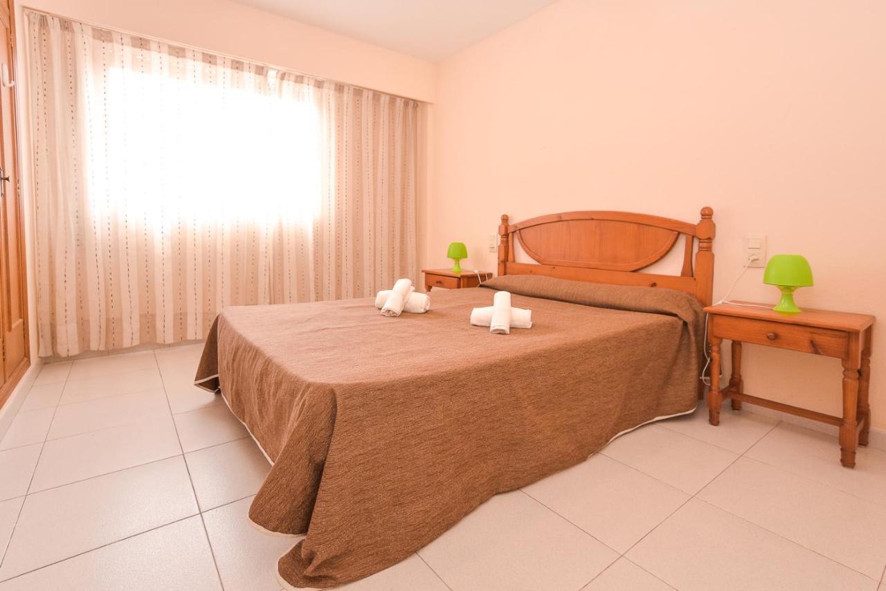 Apartamentos Marblau Las Alondras-Julio Y Agosto Solo Familias Gandía Exteriör bild