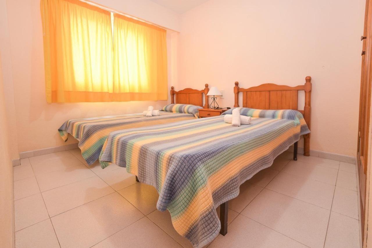 Apartamentos Marblau Las Alondras-Julio Y Agosto Solo Familias Gandía Exteriör bild